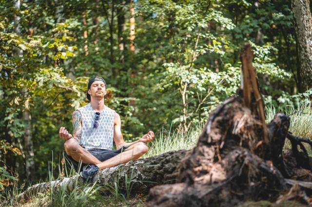 How to Live a Positive and Encouraging Life